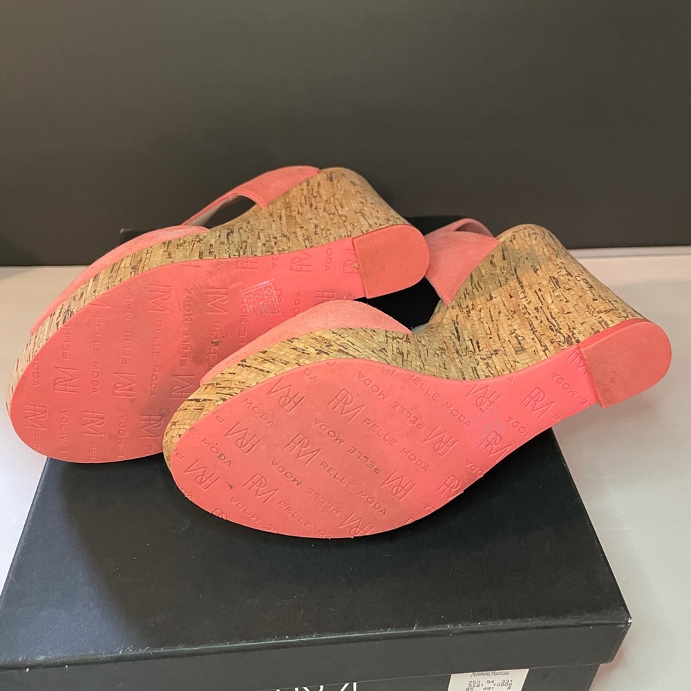 Wedge shoes